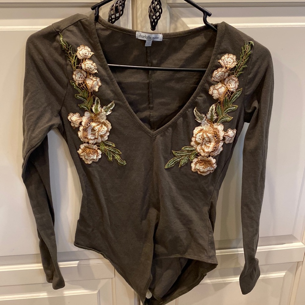 Embroidered body seat dark army green